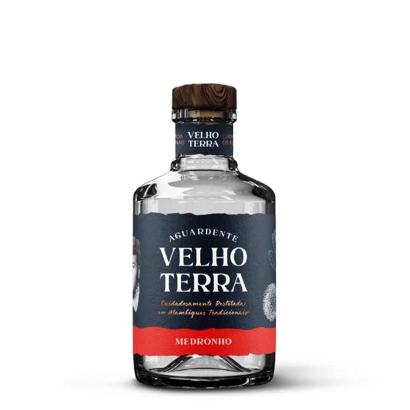 Brandy Old Strawberry Tree Terra 70cl 