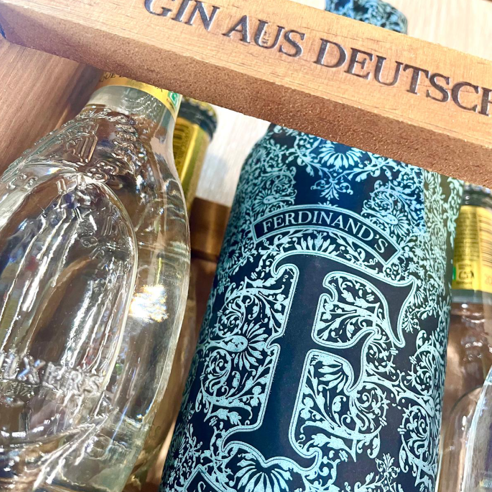 Gin Ferdinand's Saar Dry 50cl + 4 Águas Tónicas - Image 2